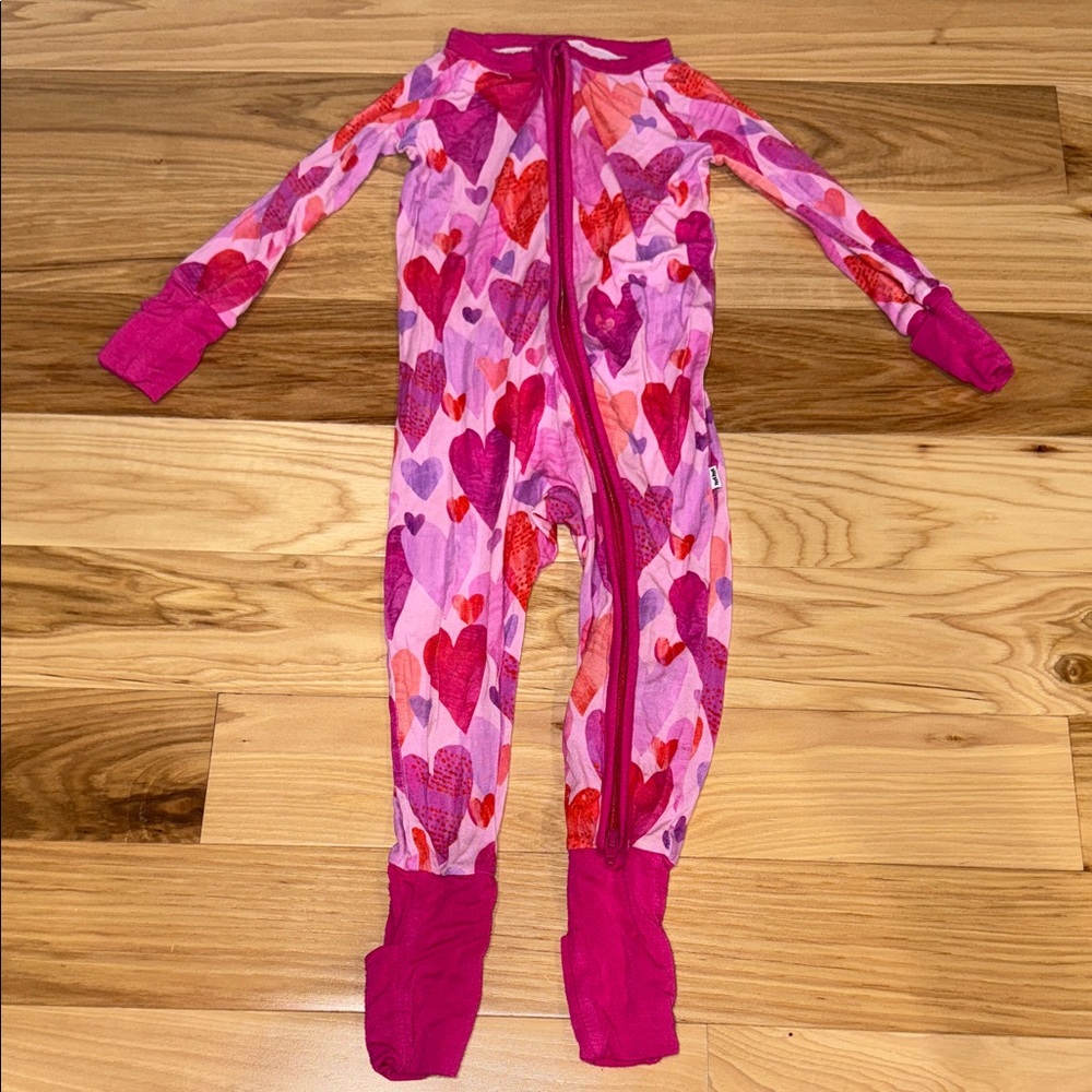 Little Sleepies Zippy {Pink Hearts & Crafts}